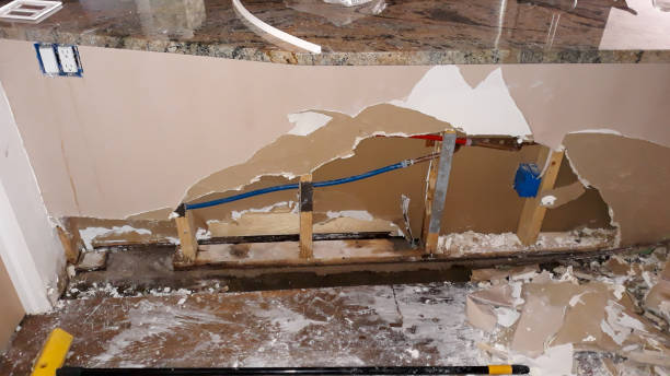 Best Commercial water damage restoration  in Castle Point, MO
